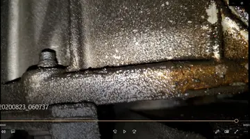 2004StangLeak04.webp