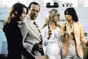 charlies-angels-fashion-1024x684.webp