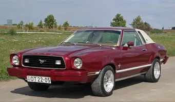 20160219ford-mustang-ii-retro7.webp