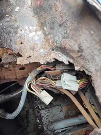 IMG_20230615_150916227  Dr side cowl plenum rust.webp