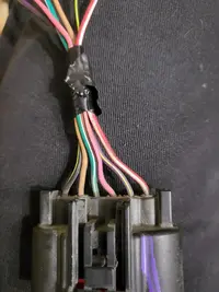 6 wire plug.webp
