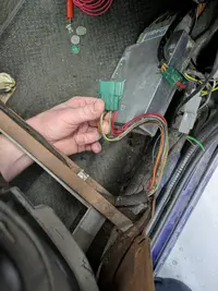 Dash_GreenPF_Connector.webp