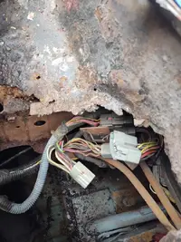 IMG_20230615_150916227  Dr side cowl plenum rust.webp