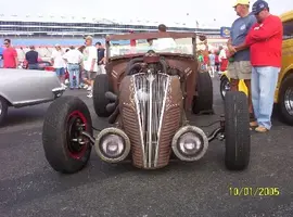 Model A with Hudson grille - front.webp