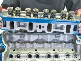mdmp_1004_11_+classic_ford_engines+stock_302_cylinder_head.webp