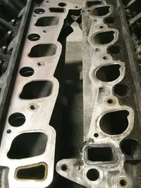 hrdp_0804_05_z+ford_4_6_engine+pl_heads_left_pl_right_not.webp