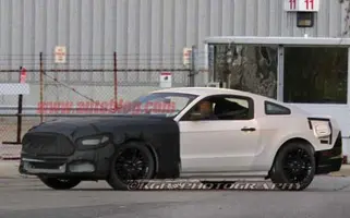 2015-ford-mustang-potential-spy.webp