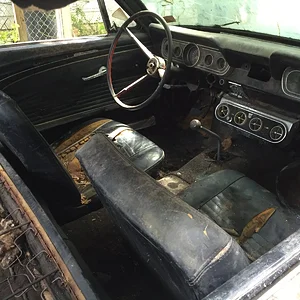 A better picture of the interior prior to disassembly