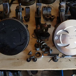 Cleaned up pistons