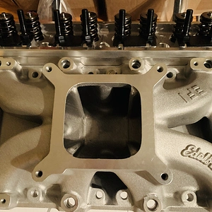 Breaking in the 331 N/A with a Victor, Jr. EFI Intake